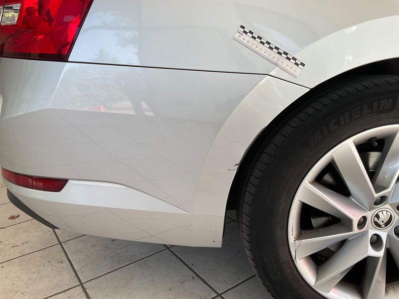 Skoda Superb 2.0 TDI Executive 2023 – снимка 23