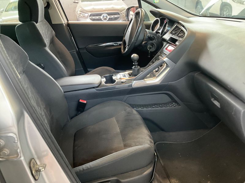 Peugeot 3008 1.6 HDi Premium 2011 – снимка 3