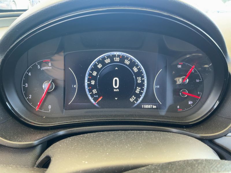 Opel Insignia 1.6 CDTI DPF Selective 2016 – снимка 18