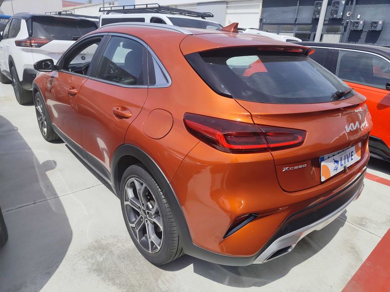 Kia XCeed 1.0 TGDI Tech 2022 – снимка 3