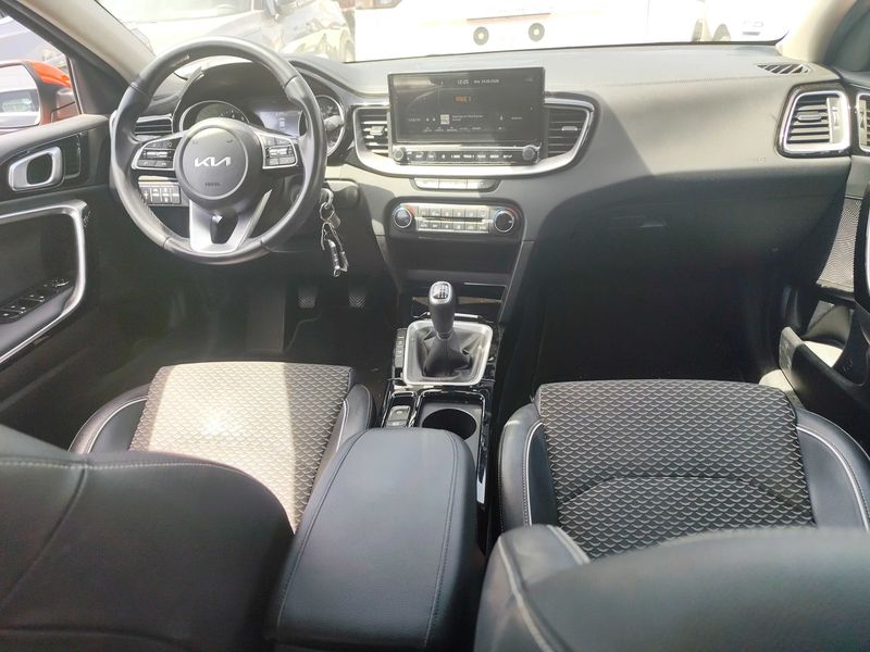 Kia XCeed 1.0 TGDI Tech 2022 – снимка 11