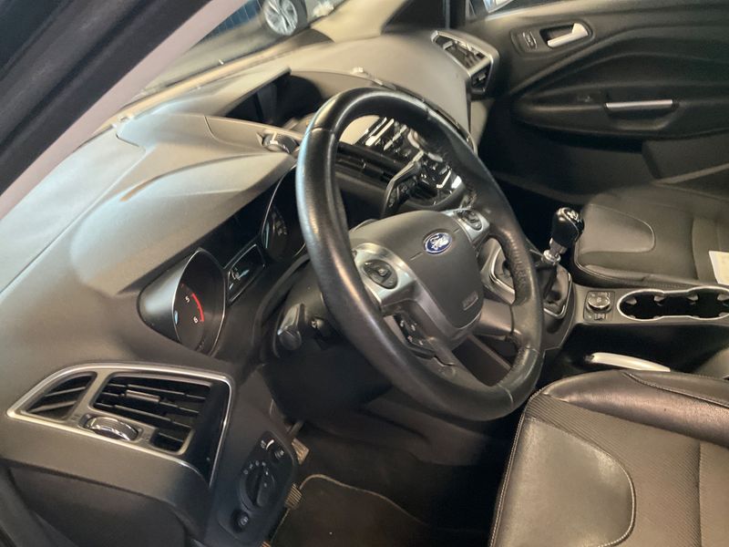 Ford Kuga 2.0 TDCi Titanium 2014 – снимка 29
