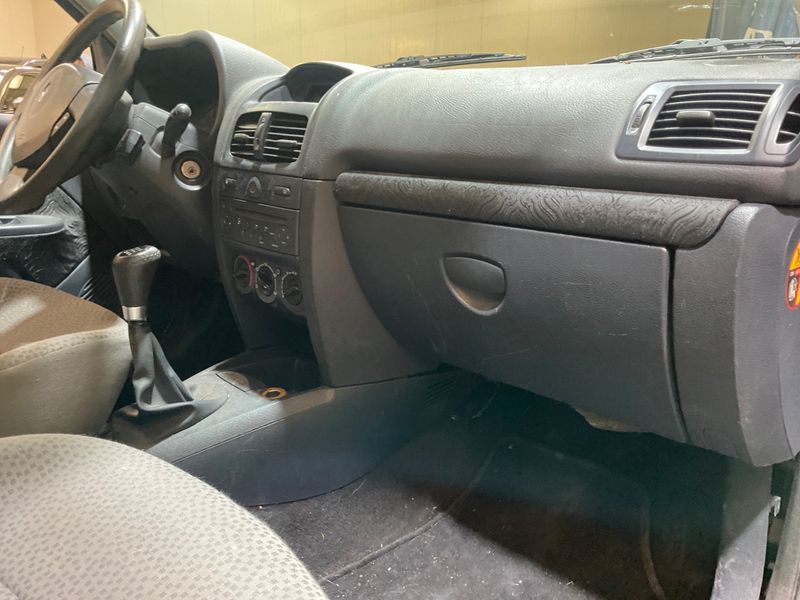 Renault Clio 1.5 dCi Authentique 2006 – снимка 29