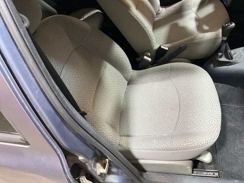 Renault Clio 1.5 dCi Authentique 2006 – снимка 31