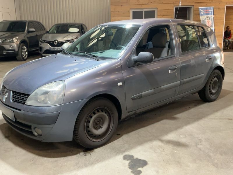 Renault Clio 1.5 dCi Authentique 2006 – снимка 1
