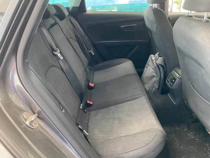 Seat Leon 1.6 TDI Style 2014 – снимка 19