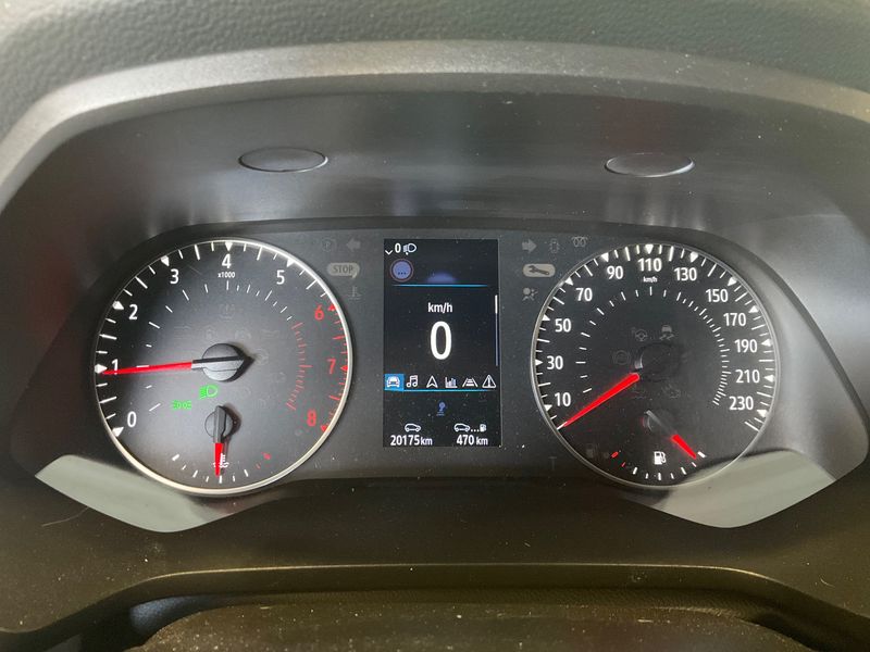 Renault Captur 1.0 TCe Evolution 2022 – снимка 18