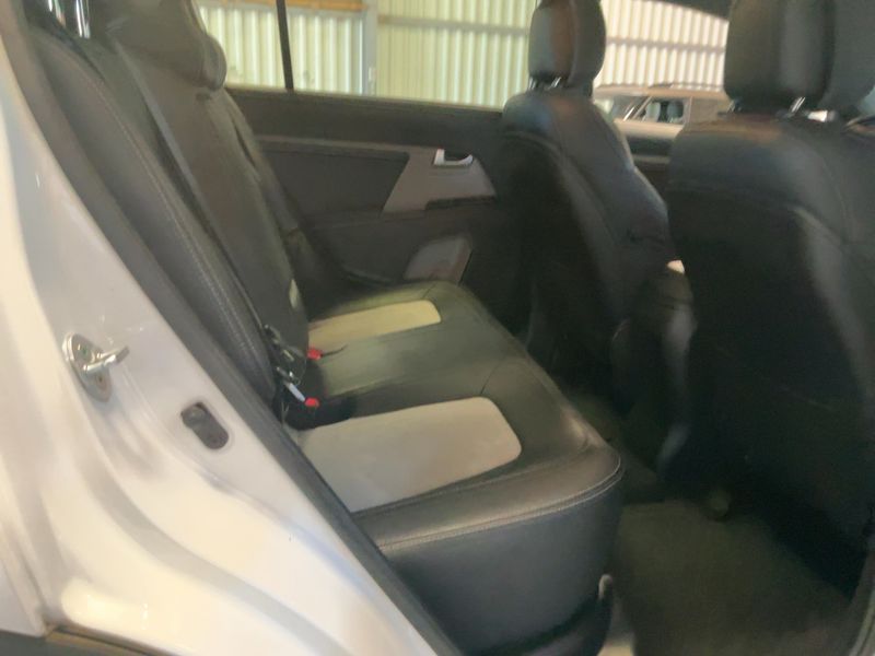 Kia Sportage 2.0 CRDi Revelation 2WD 2014 – снимка 19