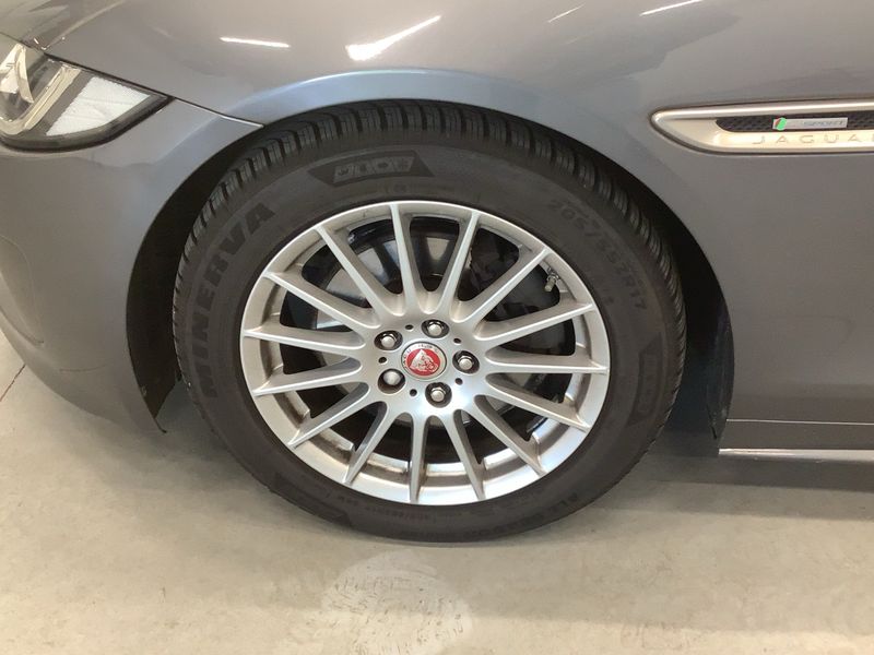 Jaguar XE 20d R-Sport 2018 – снимка 3