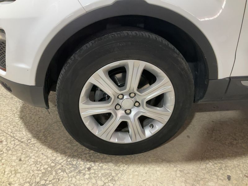 Land Rover Evoque 2.0 Td4 SE 2018 – снимка 3