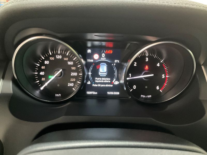 Land Rover Evoque 2.0 Td4 SE 2018 – снимка 18