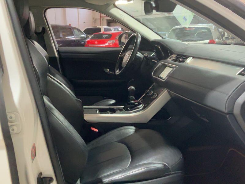 Land Rover Evoque 2.0 Td4 SE 2018 – снимка 16