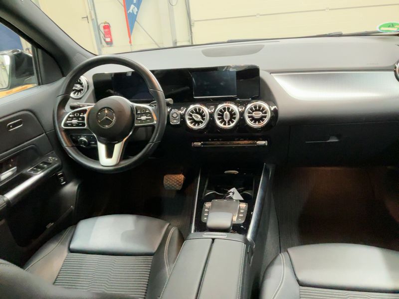 Mercedes-Benz GLA-Klasse GLA 200 d Progressive 2020 – снимка 18