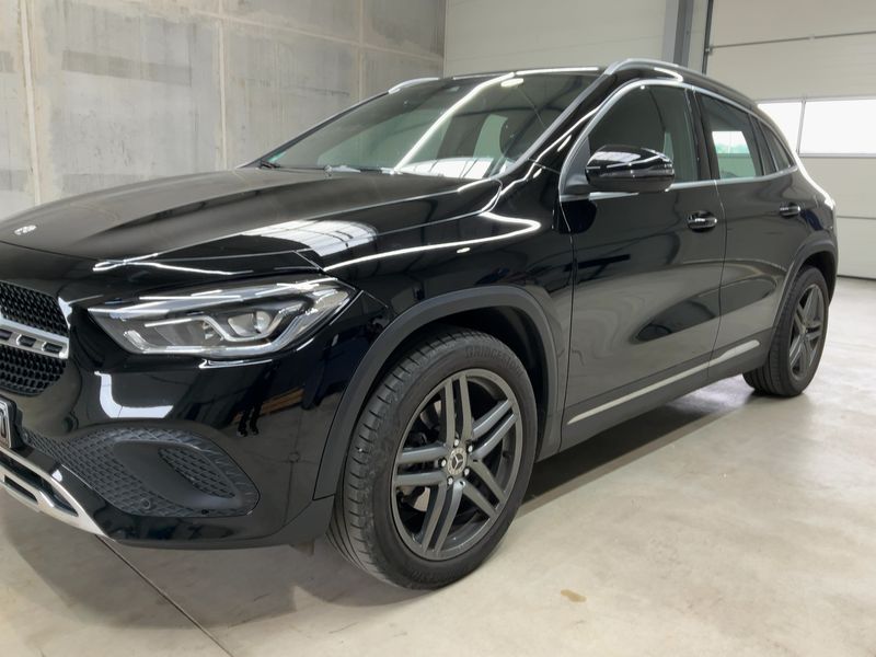 Mercedes-Benz GLA-Klasse GLA 200 d Progressive 2020 – снимка 2