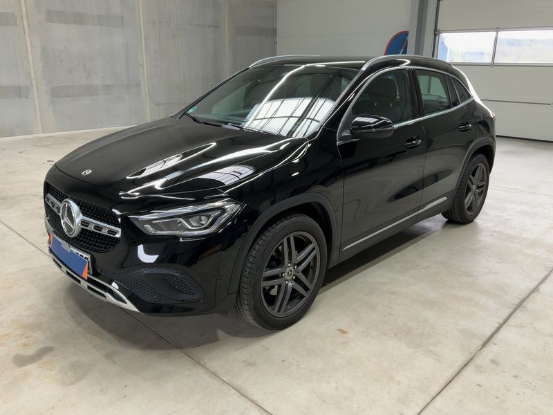 Mercedes-Benz GLA-Klasse GLA 200 d Progressive 2020 – снимка 1