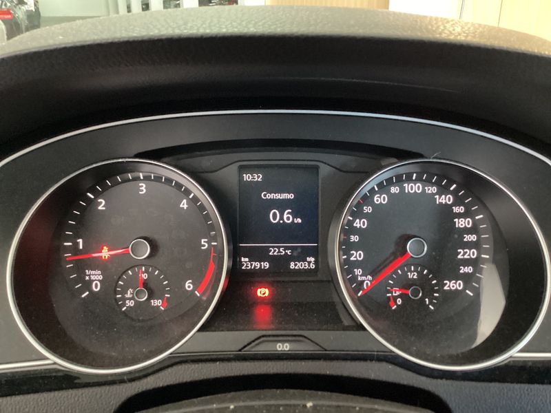 Volkswagen Passat 1.6 TDI Advance BlueMotion Tech 2016 – снимка 18