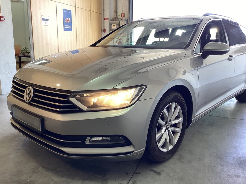 Volkswagen Passat 1.6 TDI Advance BlueMotion Tech 2016 – снимка 2