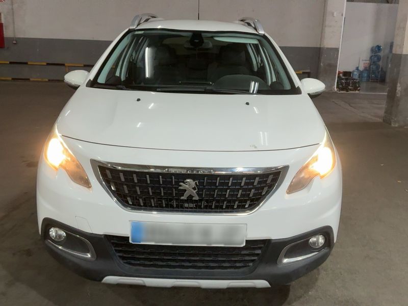 Peugeot 2008 1.2 PureTech Allure 2018 – снимка 14