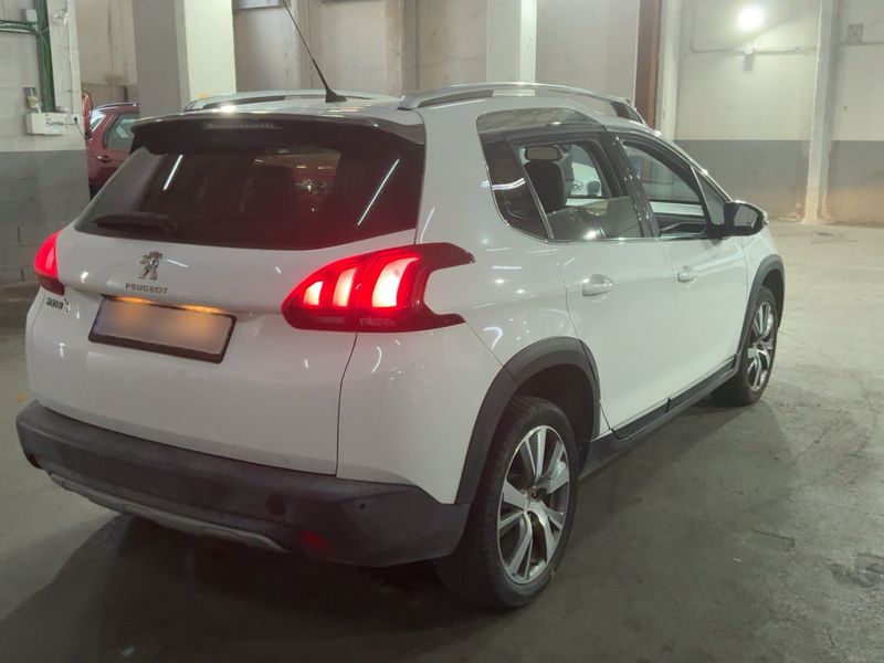 Peugeot 2008 1.2 PureTech Allure 2018 – снимка 8