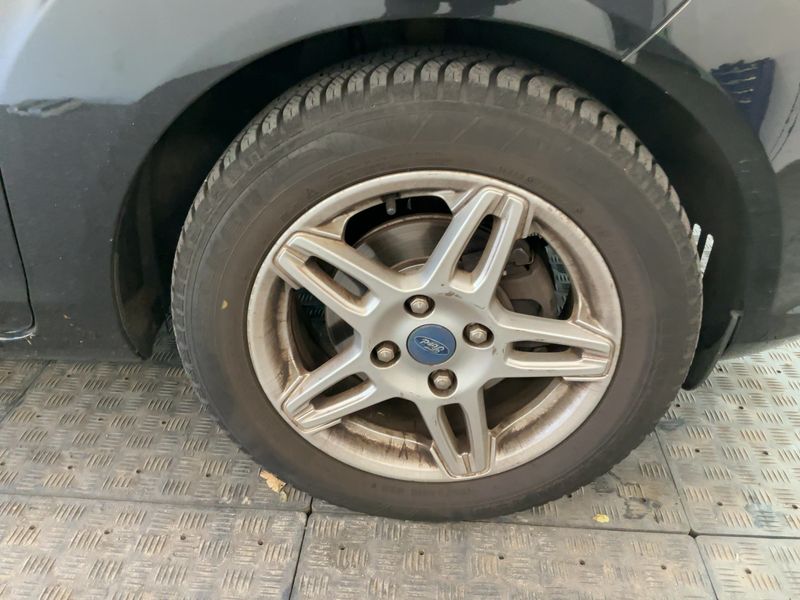 Ford Fiesta 1.0 EcoBoost Titanium 2013 – снимка 11