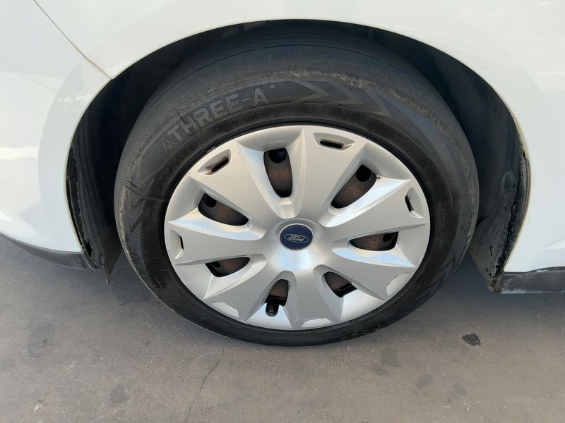 Ford C-Max 1.6 TDCi Plus 2015 – снимка 3