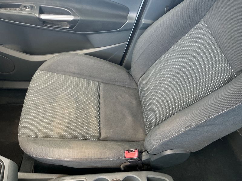 Ford C-Max 1.6 TDCi Plus 2015 – снимка 28