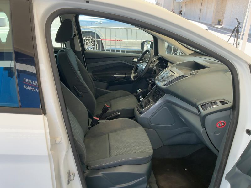 Ford C-Max 1.6 TDCi Plus 2015 – снимка 16