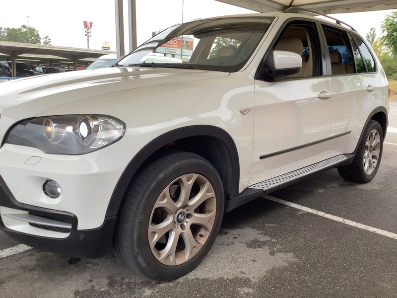BMW X5 xDrive 30d 2010 – снимка 2