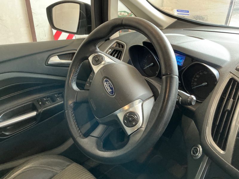 Ford C-Max 2.0 TDCi Titanium 2013 – снимка 27