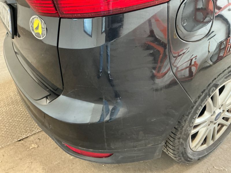 Ford C-Max 2.0 TDCi Titanium 2013 – снимка 31