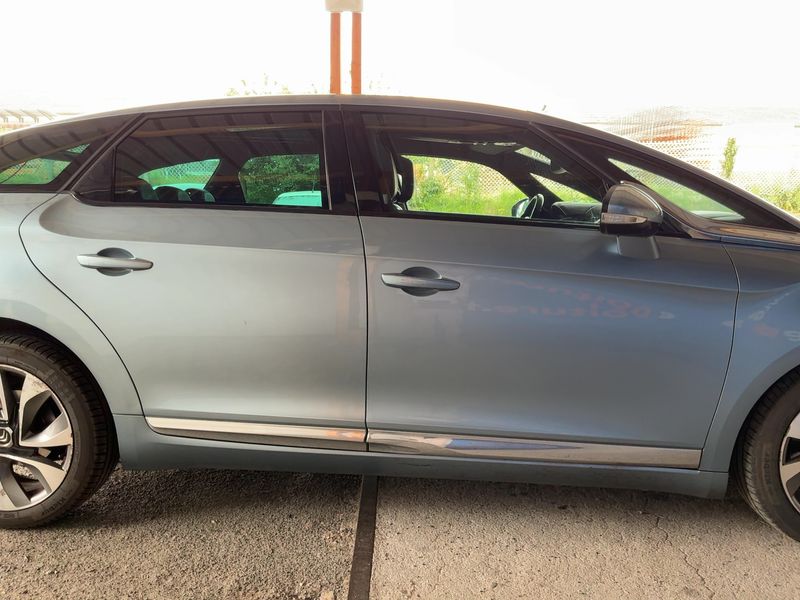 Citroen DS5 2.0 HDi SportChic 2012 – снимка 10