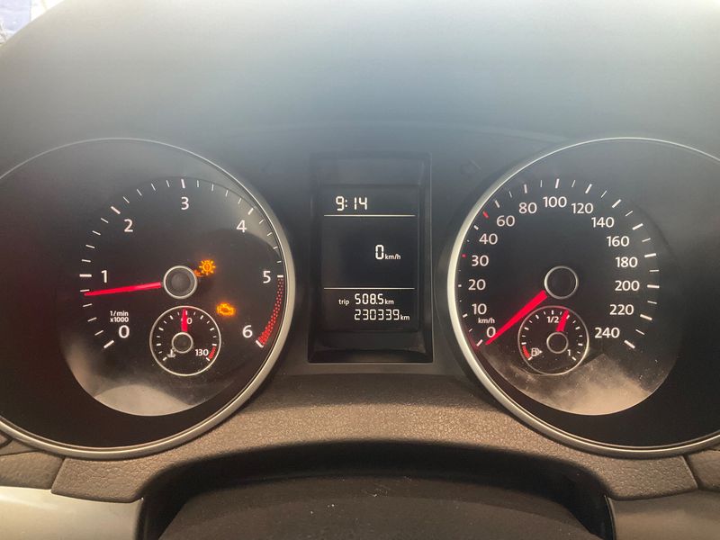 Volkswagen Golf VI 1.6 TDI Trendline 2012 – снимка 4