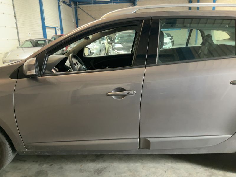 Renault Megane 1.6 dCi Dynamique 2012 – снимка 4