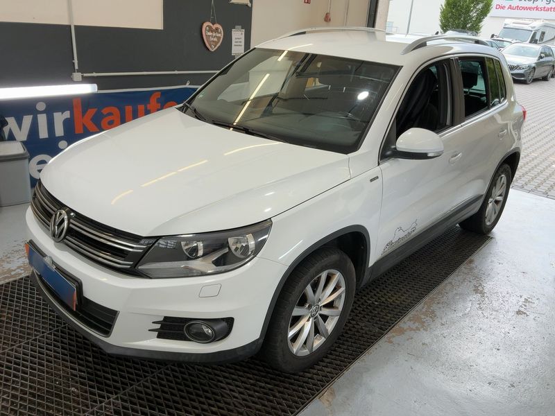 Volkswagen Tiguan 2.0 TDI Lounge Sport & Style 4Motion BlueMotion Tech 2016 – снимка 1