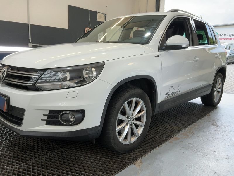 Volkswagen Tiguan 2.0 TDI Lounge Sport & Style 4Motion BlueMotion Tech 2016 – снимка 2