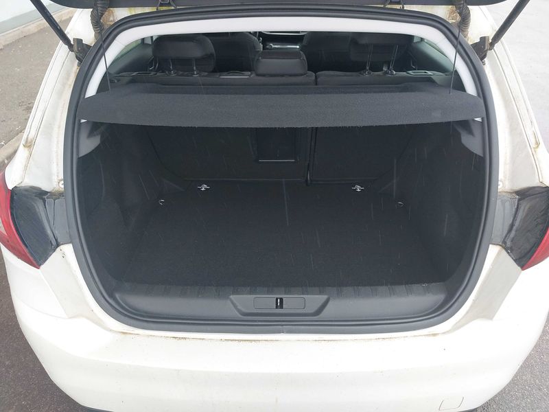 Peugeot 308 1.2 e-THP Allure 2015 – снимка 9