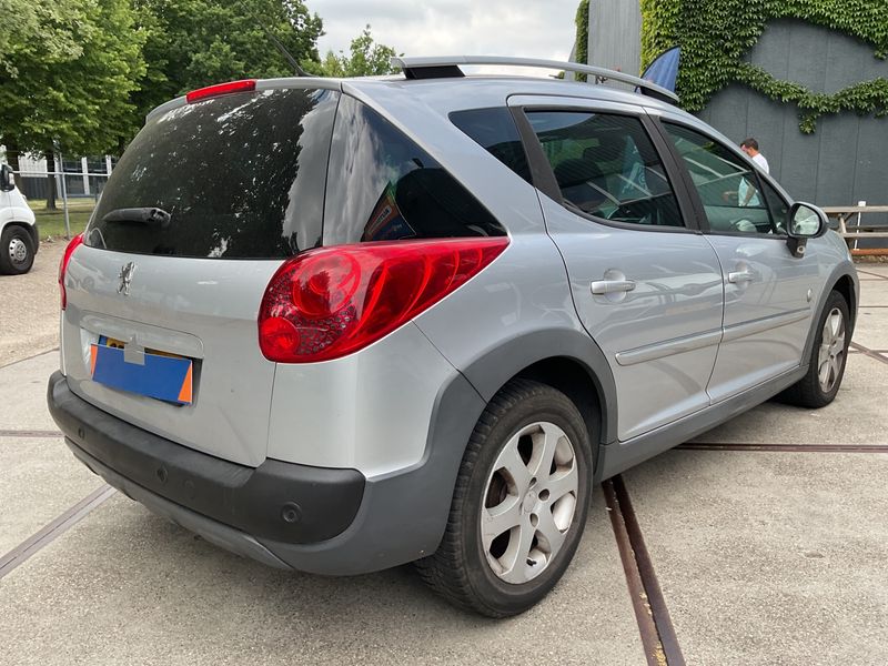 Peugeot 207 1.6 HDi Outdoor 2012 – снимка 2