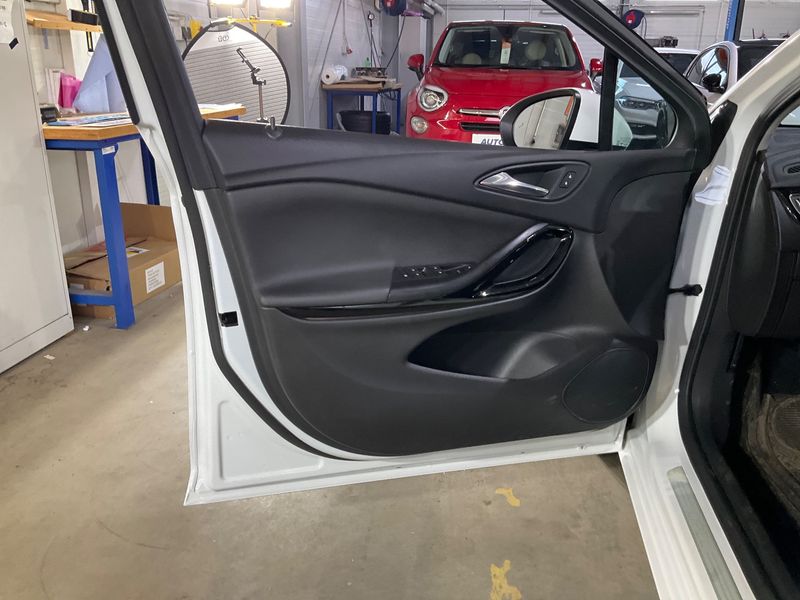 Opel Astra 1.6 CDTI Innovation Start&Stop 2019 – снимка 27