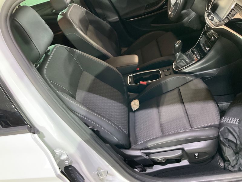 Opel Astra 1.6 CDTI Innovation Start&Stop 2019 – снимка 25