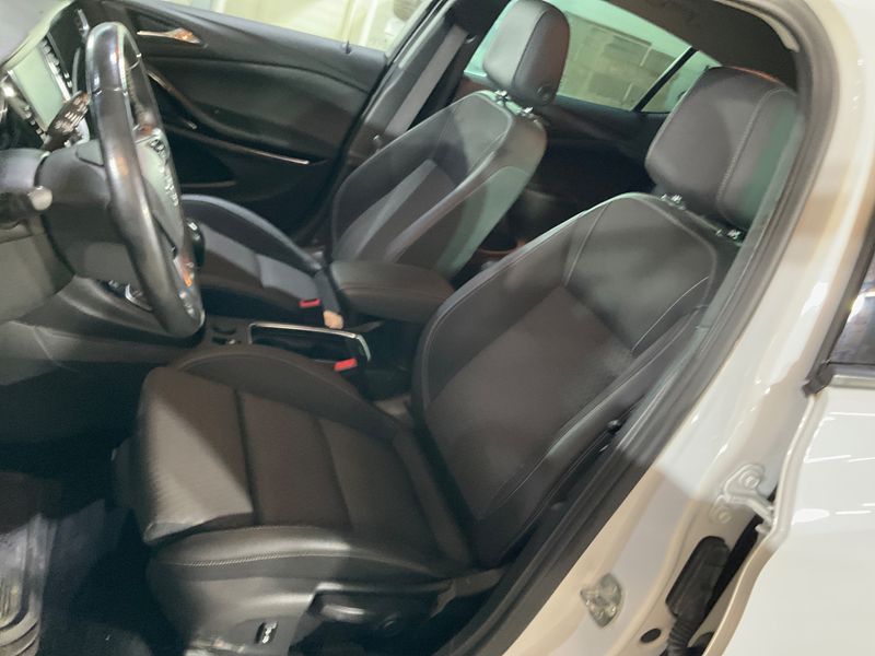Opel Astra 1.6 CDTI Innovation Start&Stop 2019 – снимка 29