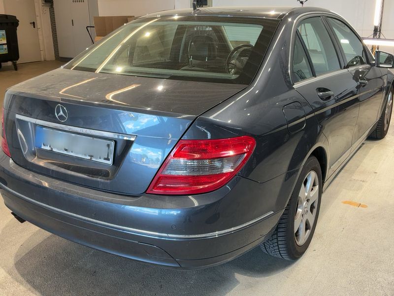 Mercedes-Benz C-Klasse C 180 CGI BlueEfficiency Avantgarde 2010 – снимка 8
