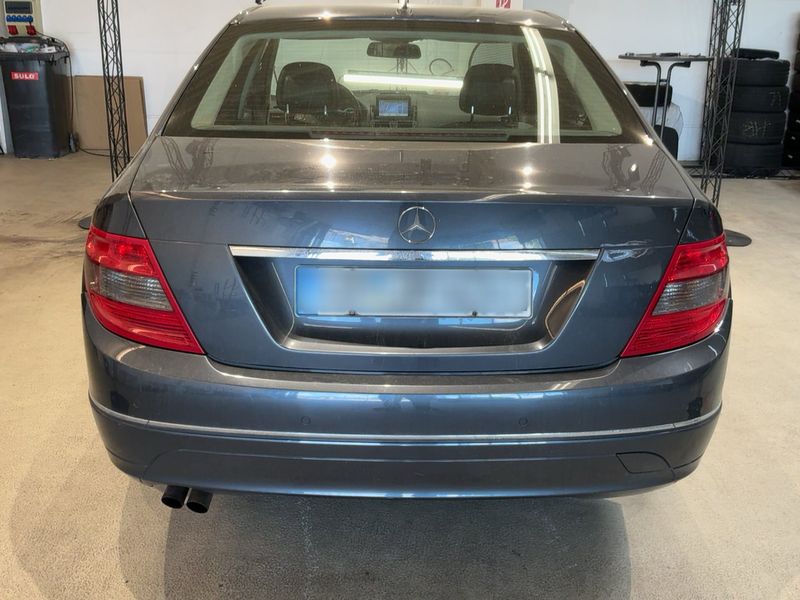 Mercedes-Benz C-Klasse C 180 CGI BlueEfficiency Avantgarde 2010 – снимка 7