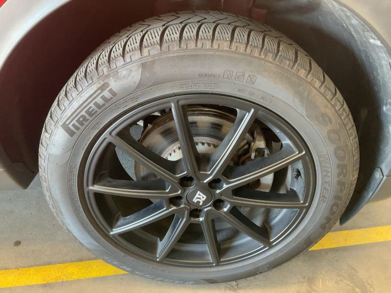 Land Rover Discovery Sport D150 FWD 2020 – снимка 11