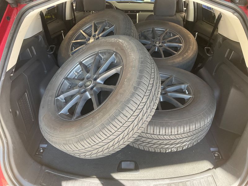 Land Rover Discovery Sport D150 FWD 2020 – снимка 15