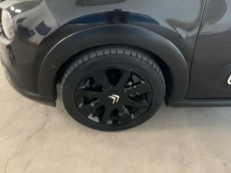 Citroen C3 1.2 PureTech Shine 2019 – снимка 3