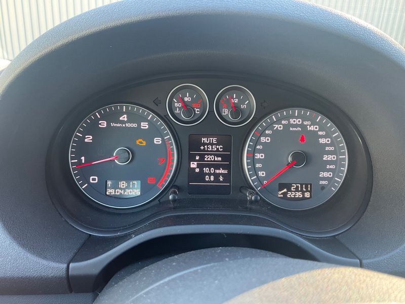 Audi A3 Sportback 1.2 TFSI Attraction 2010 – снимка 4