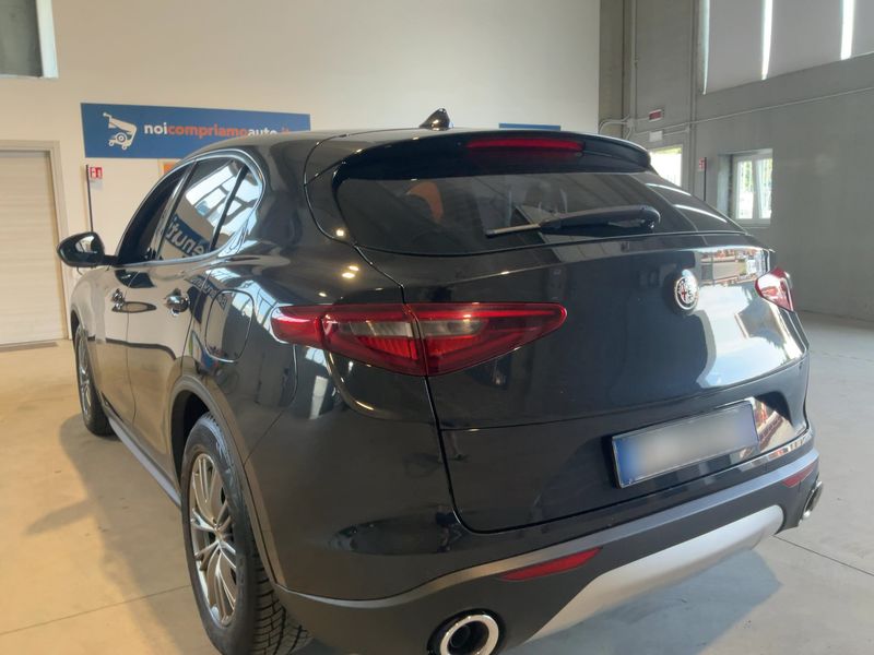 Alfa Romeo Stelvio 2.2 JTDM Executive 2WD 2017 – снимка 6