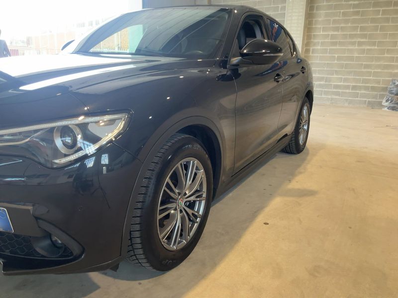 Alfa Romeo Stelvio 2.2 JTDM Executive 2WD 2017 – снимка 2