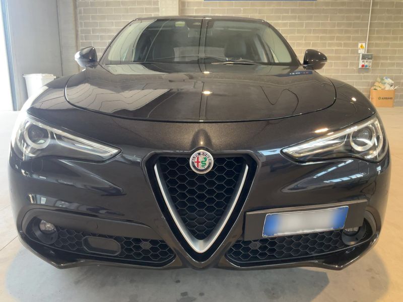 Alfa Romeo Stelvio 2.2 JTDM Executive 2WD 2017 – снимка 14