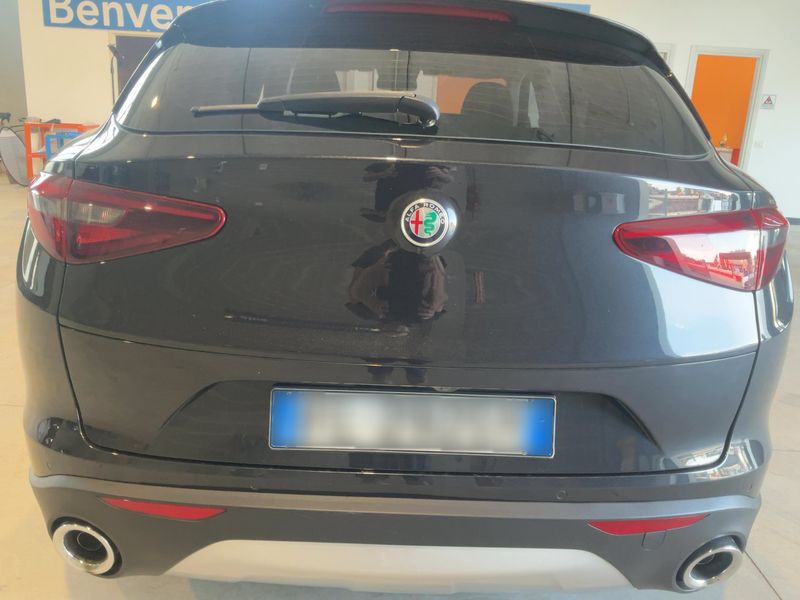 Alfa Romeo Stelvio 2.2 JTDM Executive 2WD 2017 – снимка 7